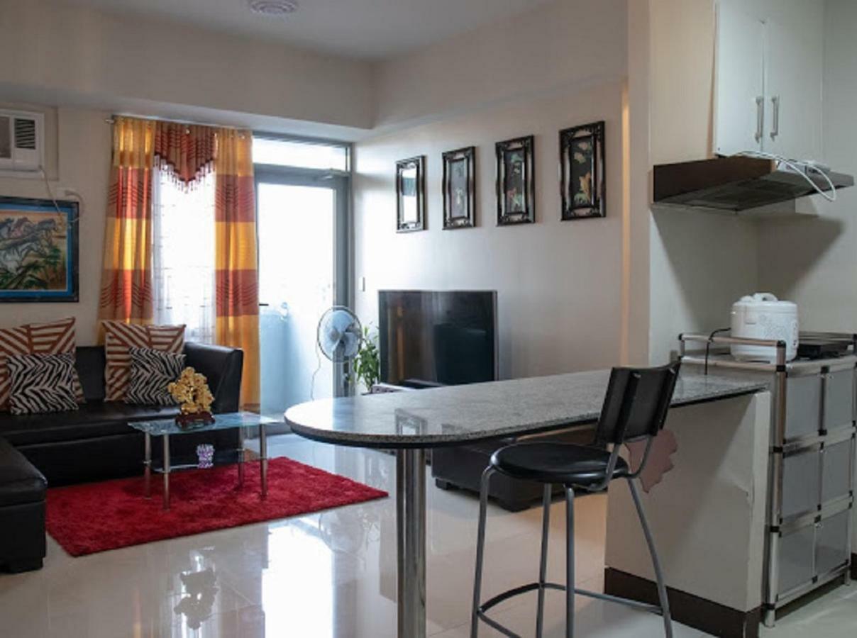 Cubao Manhattan Heights Unit 5A Tower C Quezon City Exterior foto
